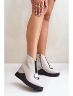 Lakierowane Botki Na Koturnie Ocieplane D&A MR880-136 Jasnoszare