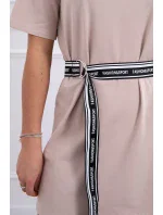 Šaty s ozdobným pásikom béžovej Šaty s ozdobným pásikom béžovej