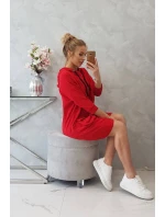 Šaty s kapucňou v červenej farbe