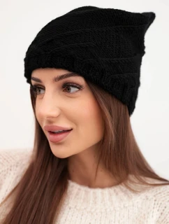 Dámska zimná čiapka s ozdobným úpletom a klasickým strihom K372 čierna