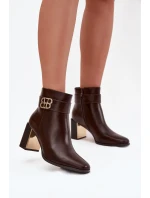 Dámské kotníkové boty na podpatku s páskem a zlatým detailem čokoládové Galinne