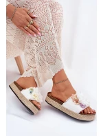 Klapki Damskie Z Kwiatami Platforma Z Plecionką Białe Zenvanis