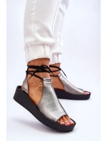 Model topánok na klinoch 181765 Krok v štýle