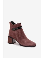 Zamszowe Skórzane Botki Damskie Na Słupku Z Ozdobnym Paskiem Ocieplane D&A CR52-650 Brązowe