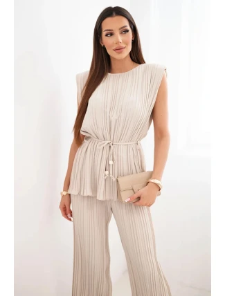 Dámsky viskózový plisovaný komplet s viazanou blúzkou a širokými nohavicami béžovej farby