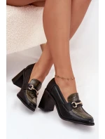 Półbuty Damskie Na Słupku Z Tłoczeniem I Złotym Detalem Zielono-Czarne Novella