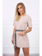 Šaty s ozdobným pásikom béžovej Šaty s ozdobným pásikom béžovej