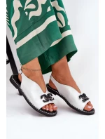 Sandały Na Płaskim Obcasie Z Ozdobą Eko Skóra Srebrne Tillireta