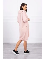 Šaty s kapucňou a dlhším chrbtom tmavo púdrovo ružové Šaty s kapucňou a dlhším chrbtom tmavo púdrovo ružové