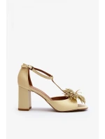 Sandále na podpätku model 198793 Vykročte štýlovo Sandále na podpätku model 198793 Vykročte štýlovo