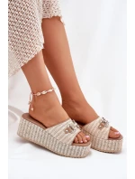 Klapki Damskie Na Koturnie Z Plecionką I Ozdobą Beżowe Isolene