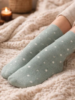 WiK 37761 Dámske ponožky vzor 35-42