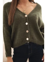 Dámsky sveter s výstrihom do V a khaki gombíkmi Dámsky sveter s výstrihom do V a khaki gombíkmi