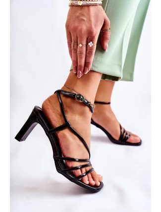 Klasyczne Lakierowane Sandały Na Obcasie Czarne Milani