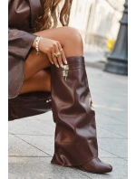 Dámske čižmy na platforme s opaskom a striebornými detailmi 033 Brown - Korivelle Dámske čižmy na platforme s opaskom a striebornými detailmi 033 Brown - Korivelle