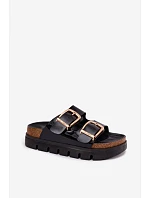 Lakované dámské pantofle na platformě se zlatými klipsy Lee Cooper LCW-26-35-4459L Černé