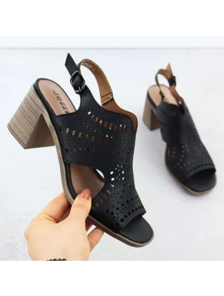 Dámske čierne sandále na podpätku Jezzi 24125