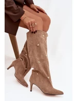 Nazouvací dámské kozačky na podpatku se zlatými ozdobami béžové Thaliane