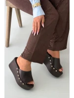 Dámské nazouváky na platformě s nýty čokoládové Mareline