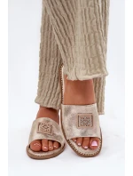 Damskie Klapki Na Płaskim Obcasie Z Ozdobą S.Barski KV51-089 Złote