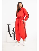 Dámska bavlnená súprava s oversized nohavicami a kontrastnými pásmi, červená