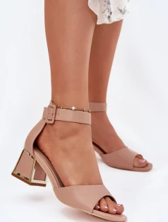 Sandále na podpätku model 213929 Krok vo veľkom štýle