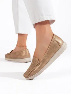 Módne zlaté dámske mokasíny bez podpätku
