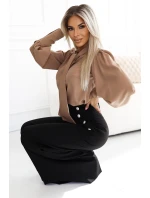 496-2 Elegantné široké nohavice s vreckami, vysokým sedením a zlatými gombíkmi - ČIERNA