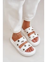 Piankowe Klapki Damskie Z Przypinkami Białe Ravanala