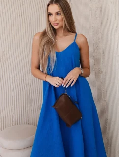 Mušelínové šaty bez ramienok chrpovo modré