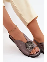 Dámské sandály na nízkém podpatku s ozdobou S.Barski KV61-6035 grafitové