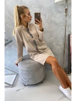 Šaty s kravatou vo svetlo béžovej farbe