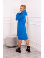 Šaty s kapucňou a bočným rázporkom nevädzovo modrej Šaty s kapucňou a bočným rázporkom nevädzovo modrej