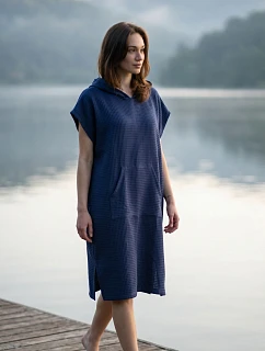 dámske vaflové pončo Saimaa s kapucňou Midnight Sapphire