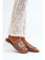 Papuče model 198615 Krok vo veľkom štýle Papuče model 198615 Krok vo veľkom štýle