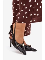 Lakierowane Czółenka Na Szpilce Ze Złotą Klamrą Czarne Vivae