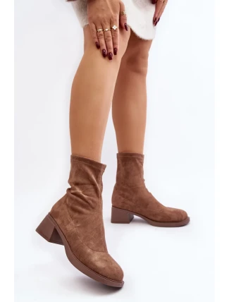 Topánky na podpätku model 189841 Krok vo veľkom štýle Topánky na podpätku model 189841 Krok vo veľkom štýle