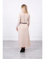 Šaty s ozdobným pásikom a nápisom beige