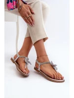 Płaskie Sandały Damskie Z Ozdobnym Kwiatkiem Srebrne Edoni Płaskie Sandały Damskie Z Ozdobnym Kwiatkiem Srebrne Edoni