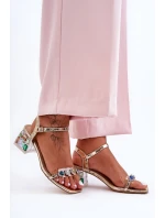 Sandále na podpätku model 225139 Vykročte štýlovo