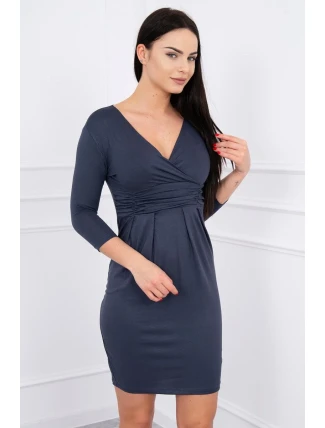 Priliehavé šaty s líniou poprsia v grafitovej farbe