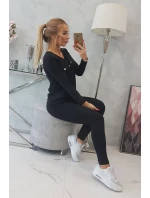 Súprava s gombíkovým výstrihom čiernej farby