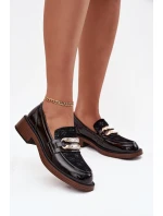 Skórzane Lakierowane Mokasyny Damskie Z Ozdobnym Detalem D&A MR52-173 Czarne Skórzane Lakierowane Mokasyny Damskie Z Ozdobnym Detalem D&A MR52-173 Czarne