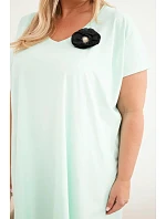 Dámske bavlnené šaty Plus Size s brošňou a výstrihom Mint Dámske bavlnené šaty Plus Size s brošňou a výstrihom Mint