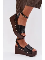 Model topánok na klinoch 225119 Krok v štýle