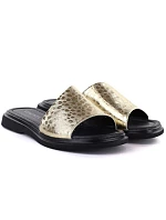 Dámske zlaté kožené žabky Vinceza 66914