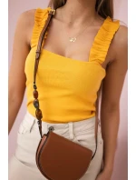 Blúzka bez ramienok s volánikmi v horčicovej farbe