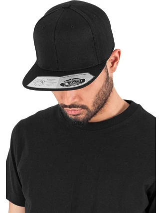 Flexfit 110 6-panelová čiapka „Fitted Snapback“ 55.0110 čierna Flexfit 110 6-panelová čiapka „Fitted Snapback“ 55.0110 čierna