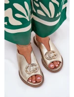 Skórzane Sandały Na Płaskim Obcasie Z Ozdobą Laura Messi 2865 Złote