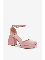 Sandály na podpatku s saténovým povrchem Šampaňské Calistae